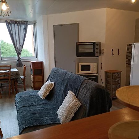Le Clin D'Oeil Sur Le Port. Apartment Gruissan Bagian luar foto