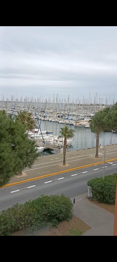 Le Clin D'Oeil Sur Le Port. Apartment Gruissan Bagian luar foto